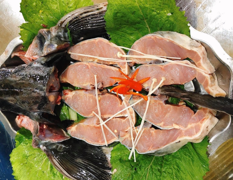 Liên hệ ngay với Vựa Hải Sản để mua cá tầm đảm bảo nguồn gốc, chất lượng thịt nhé