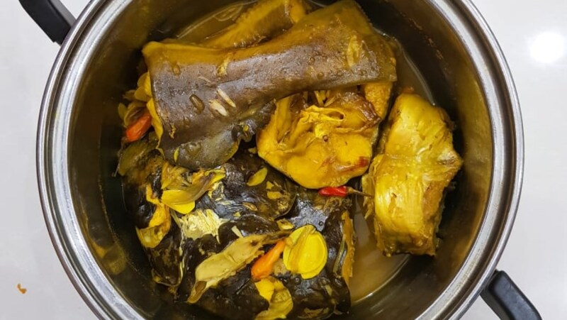 2 Cách nấu cá lăng kho riềng đậm đà bắt cơm 8 ca lang kho rieng 7